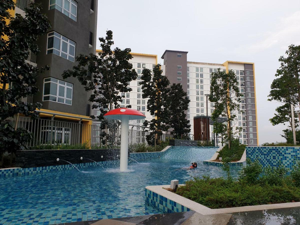 Mesahill Nilai Hotel Exterior photo